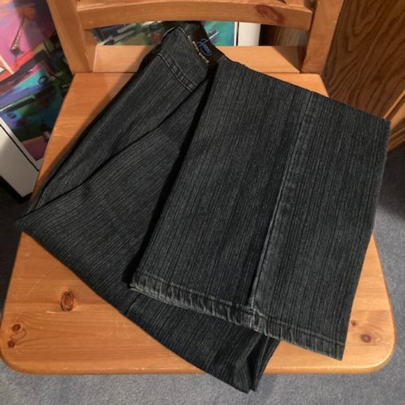 ⭐️  Host Pick!! ⭐️  Vintage Simon Chang Dark Indigo Wash Ladies Jeans - … - Picture 1 of 7